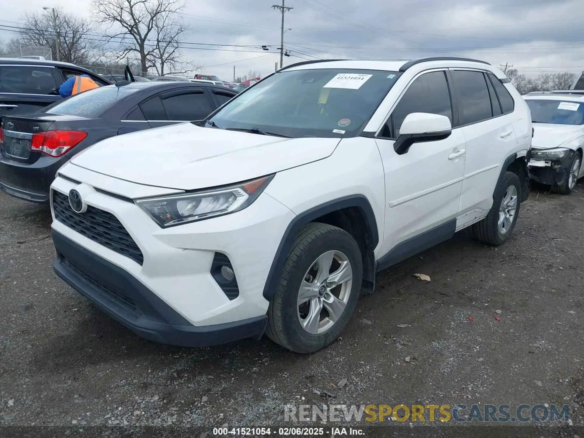 2 fotografías del automóvil dañado 2T3P1RFV1KW079440 TOYOTA RAV4 2019