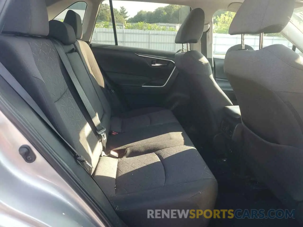 11 fotografías del automóvil dañado 2T3P1RFV2KC030748 TOYOTA RAV4 2019