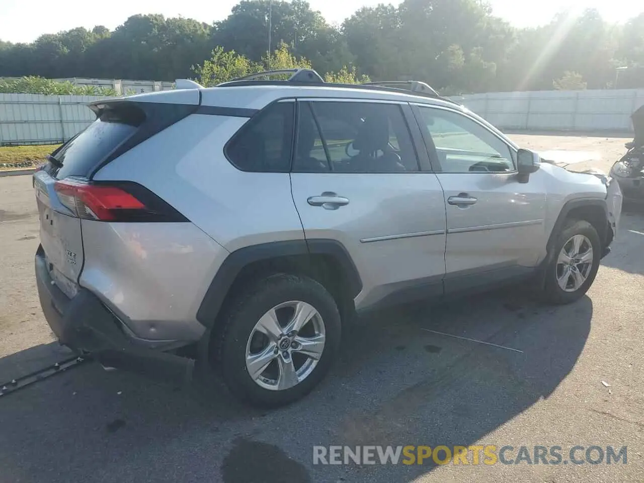 3 fotografías del automóvil dañado 2T3P1RFV2KC030748 TOYOTA RAV4 2019