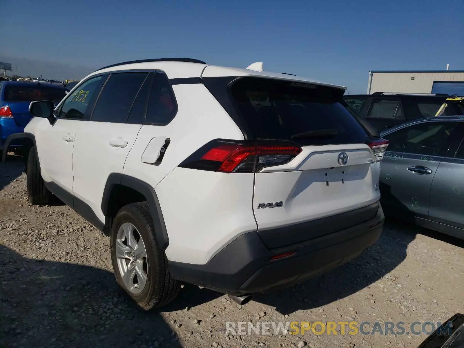 3 fotografías del automóvil dañado 2T3P1RFV3KC004269 TOYOTA RAV4 2019