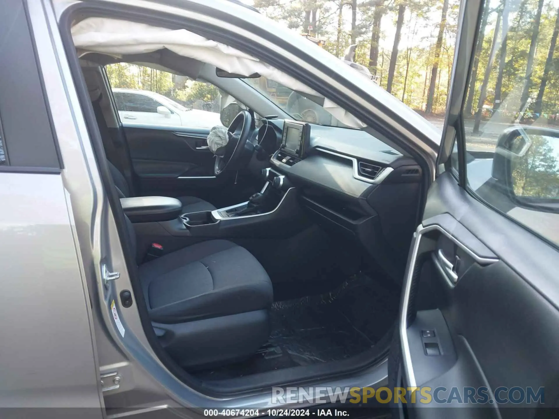 5 fotografías del automóvil dañado 2T3P1RFV3KW029459 TOYOTA RAV4 2019