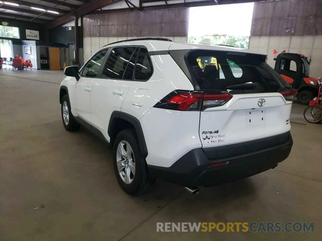 3 fotografías del automóvil dañado 2T3P1RFV4KW033472 TOYOTA RAV4 2019