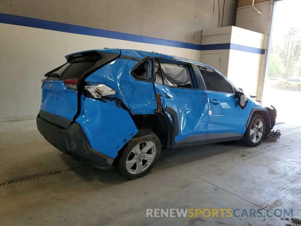 3 fotografías del automóvil dañado 2T3P1RFV5KC009781 TOYOTA RAV4 2019
