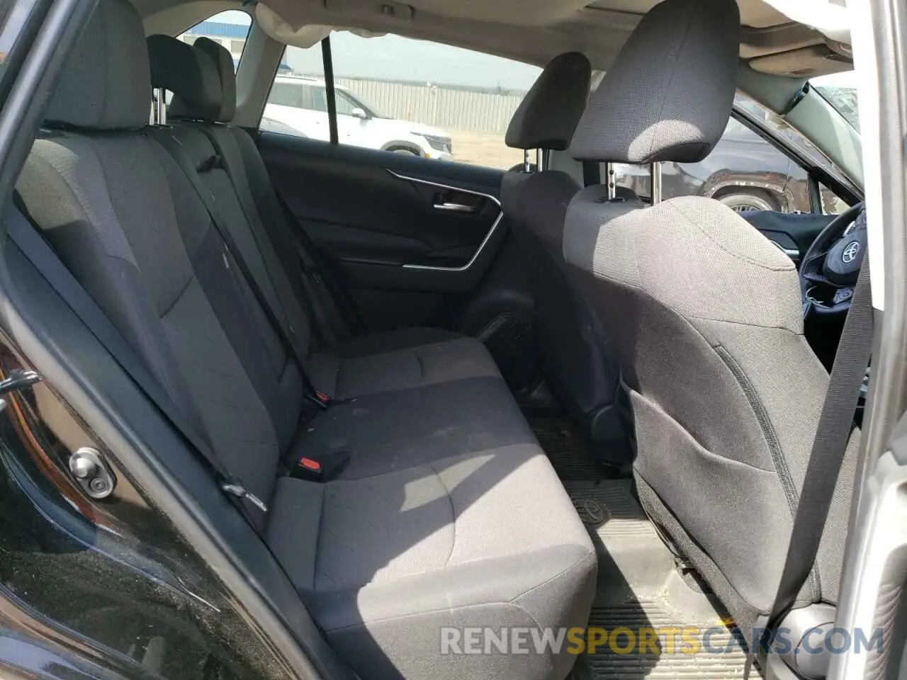 11 fotografías del automóvil dañado 2T3P1RFV5KC014463 TOYOTA RAV4 2019