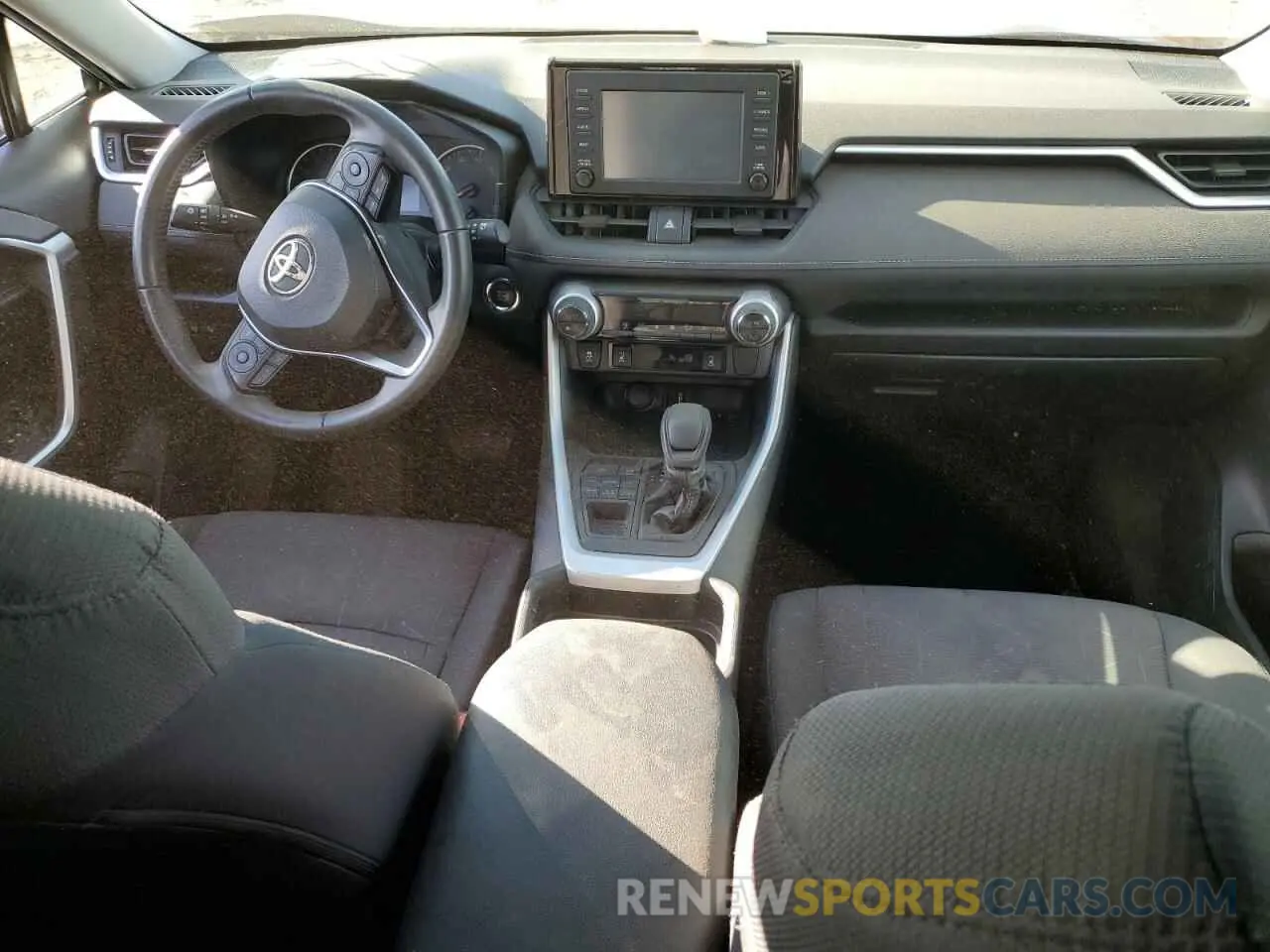 8 fotografías del automóvil dañado 2T3P1RFV5KC057717 TOYOTA RAV4 2019