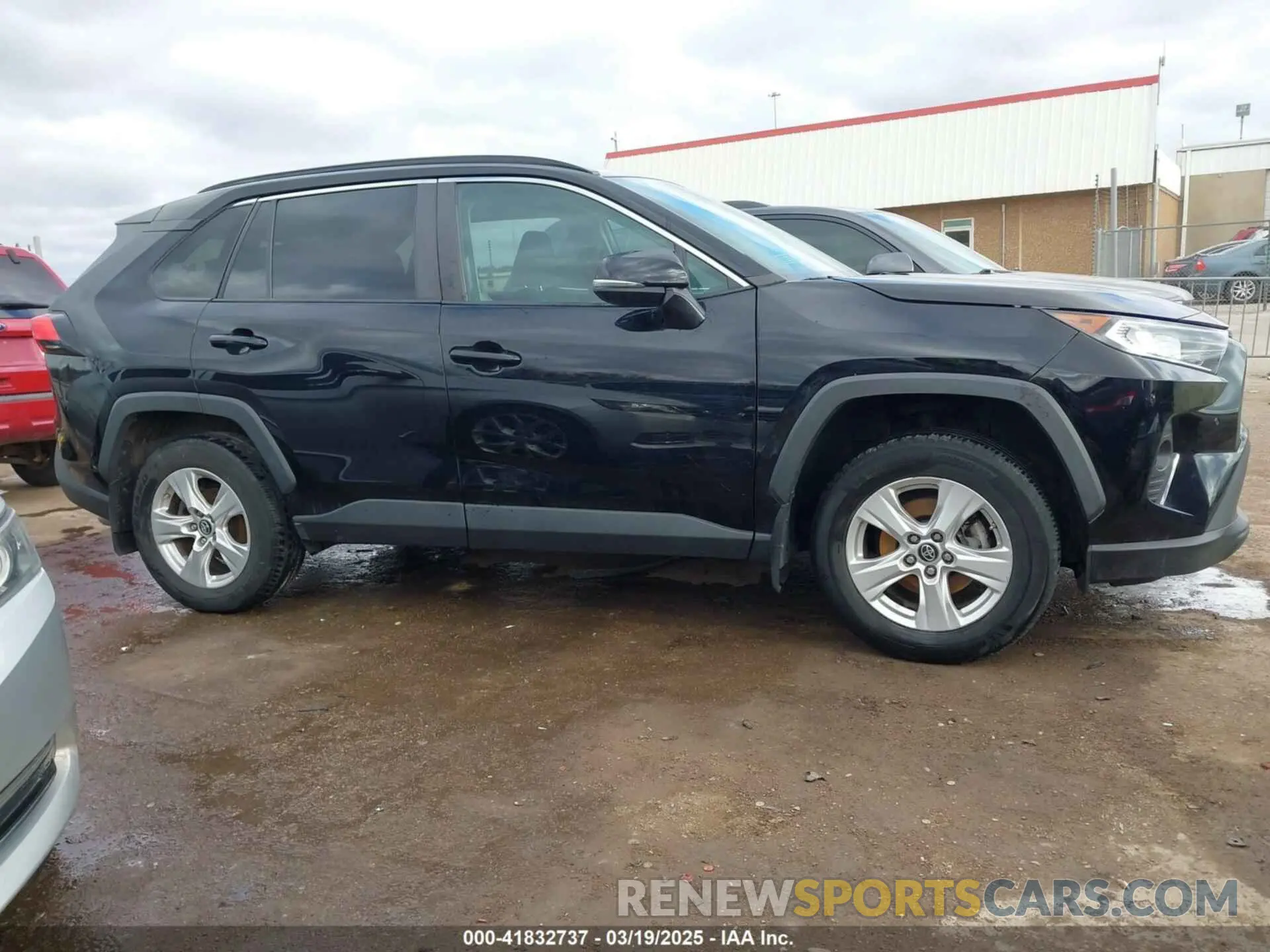 13 fotografías del automóvil dañado 2T3P1RFV5KW043623 TOYOTA RAV4 2019