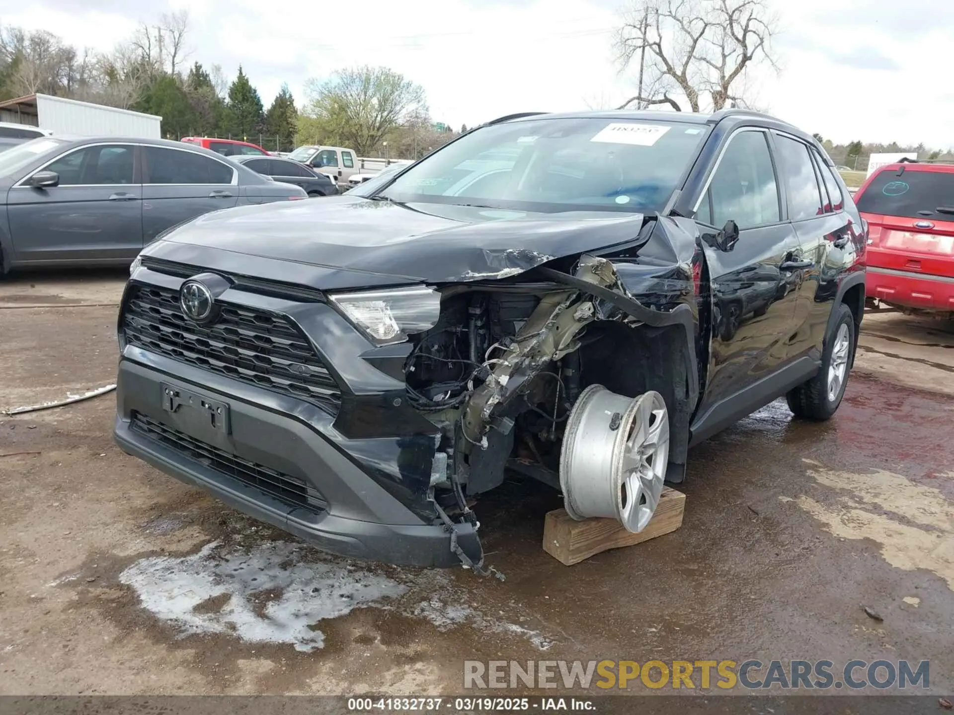 2 fotografías del automóvil dañado 2T3P1RFV5KW043623 TOYOTA RAV4 2019