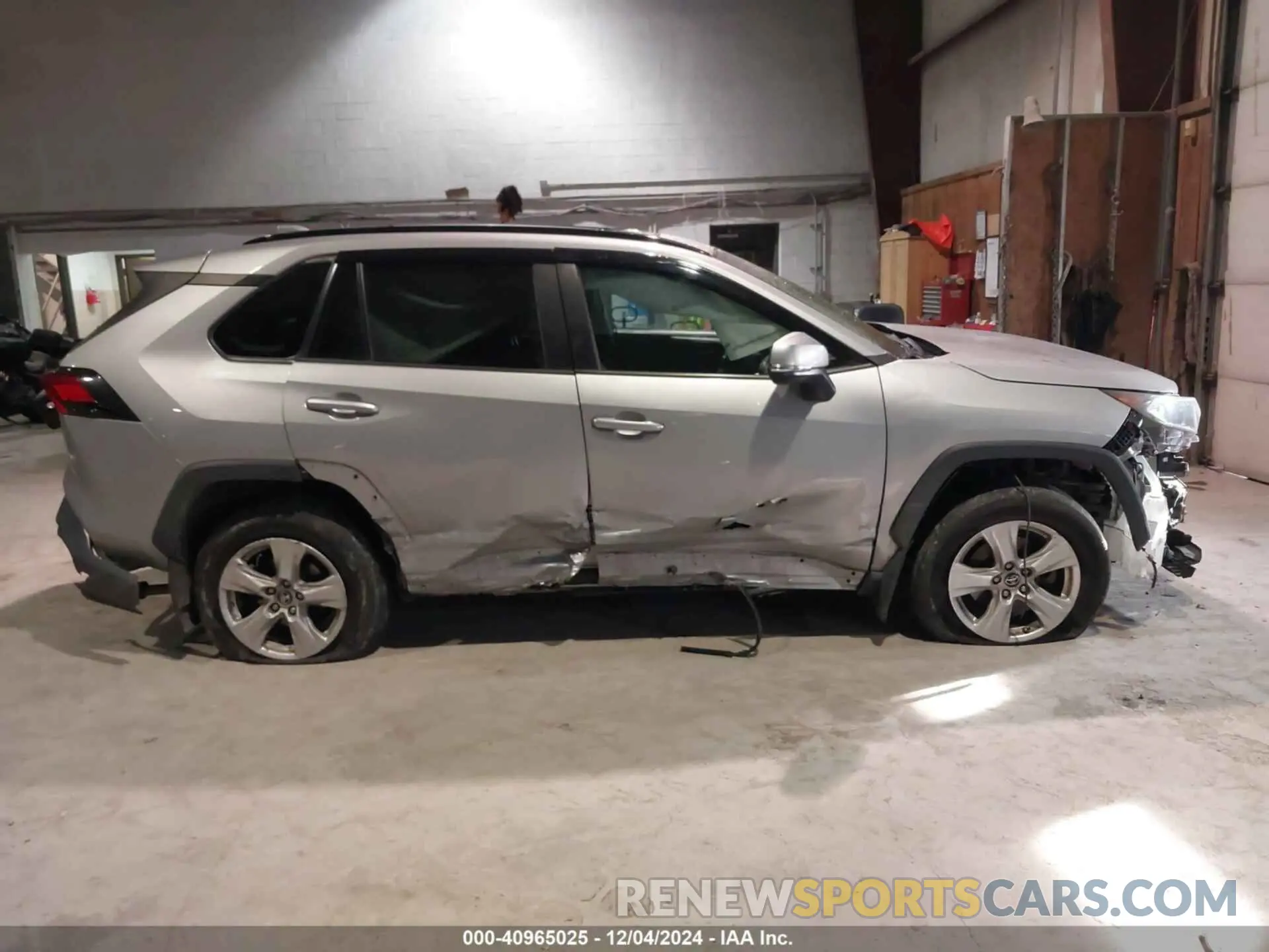 14 fotografías del automóvil dañado 2T3P1RFV5KW061166 TOYOTA RAV4 2019