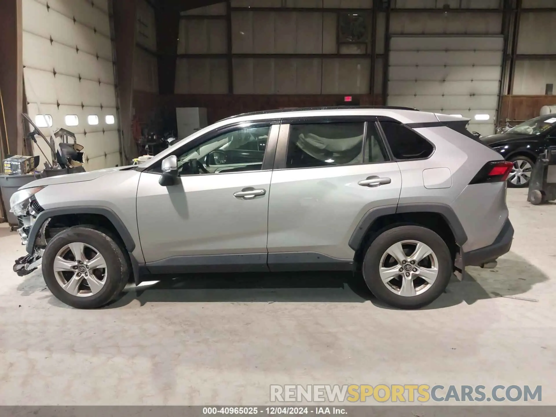 15 fotografías del automóvil dañado 2T3P1RFV5KW061166 TOYOTA RAV4 2019