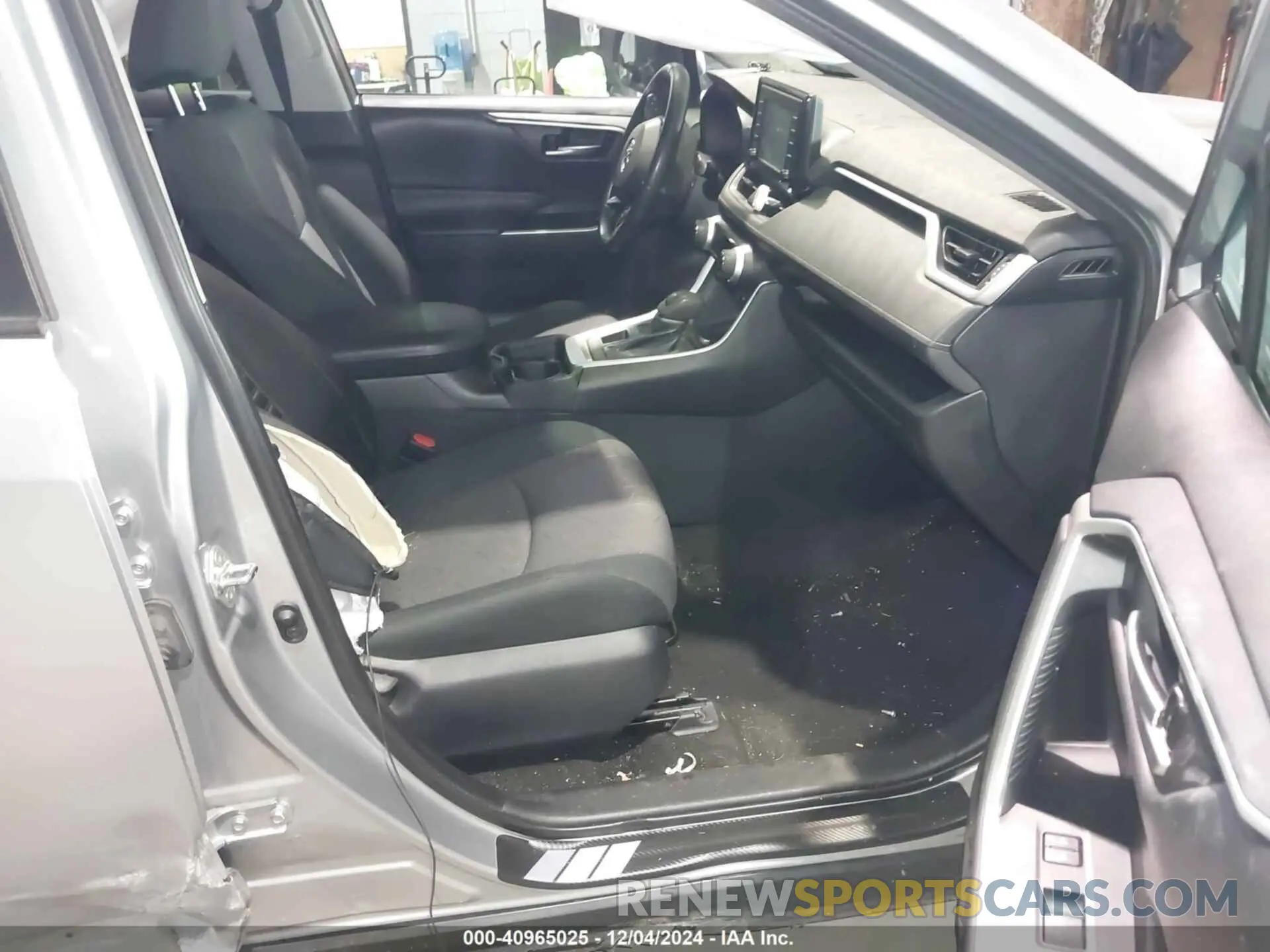 5 fotografías del automóvil dañado 2T3P1RFV5KW061166 TOYOTA RAV4 2019