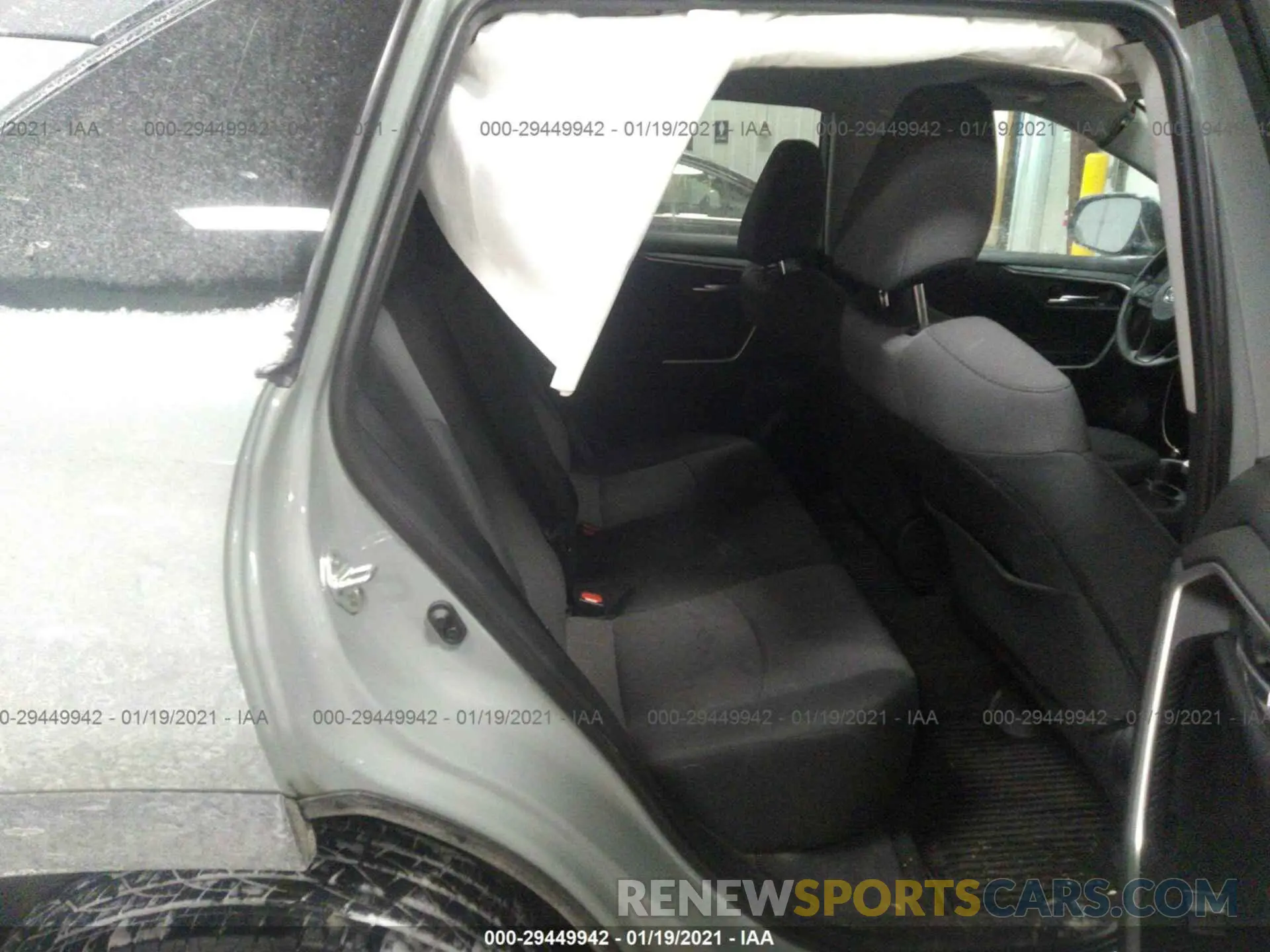 8 fotografías del automóvil dañado 2T3P1RFV6KC006095 TOYOTA RAV4 2019