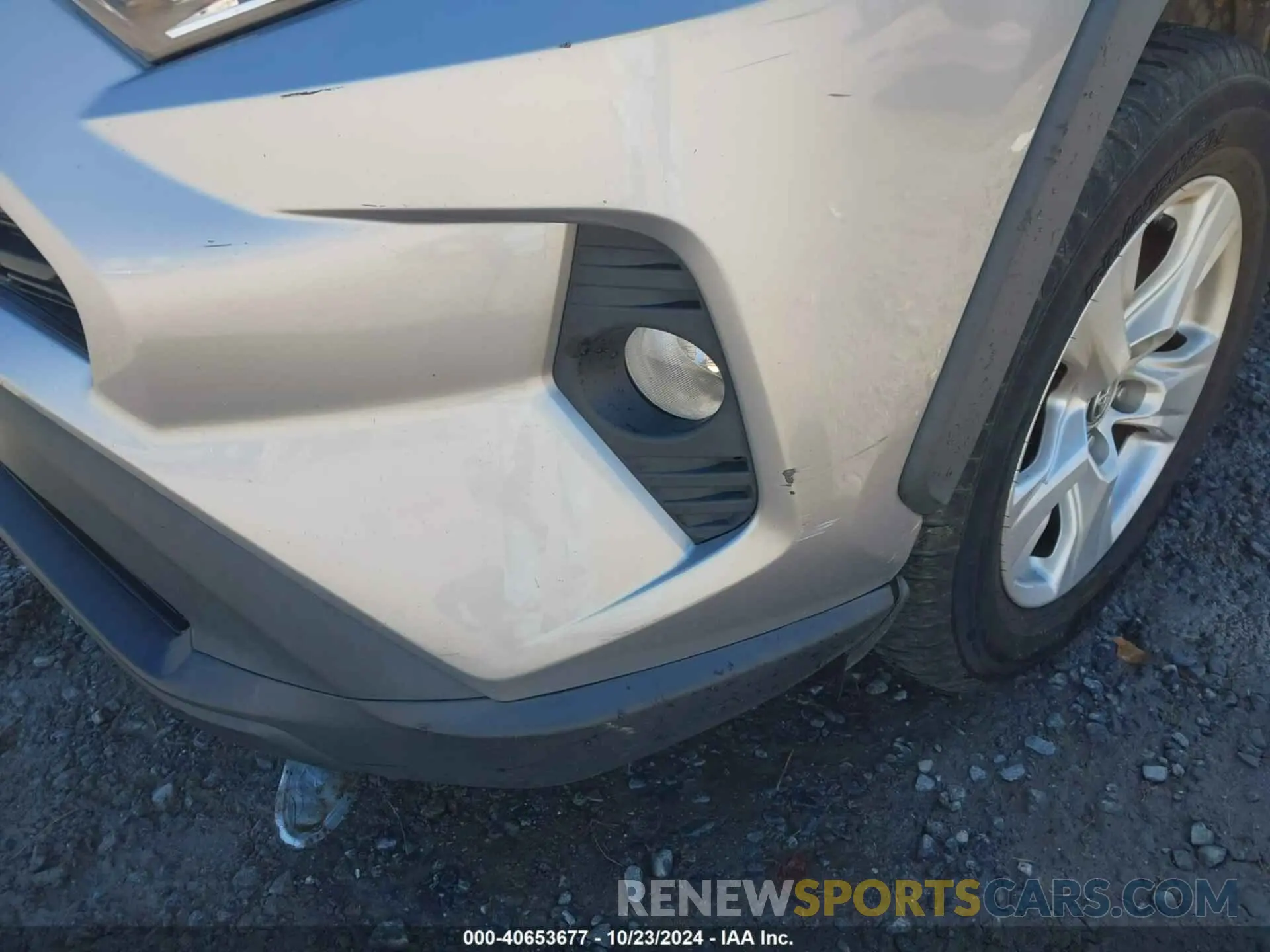 17 fotografías del automóvil dañado 2T3P1RFV6KC012043 TOYOTA RAV4 2019
