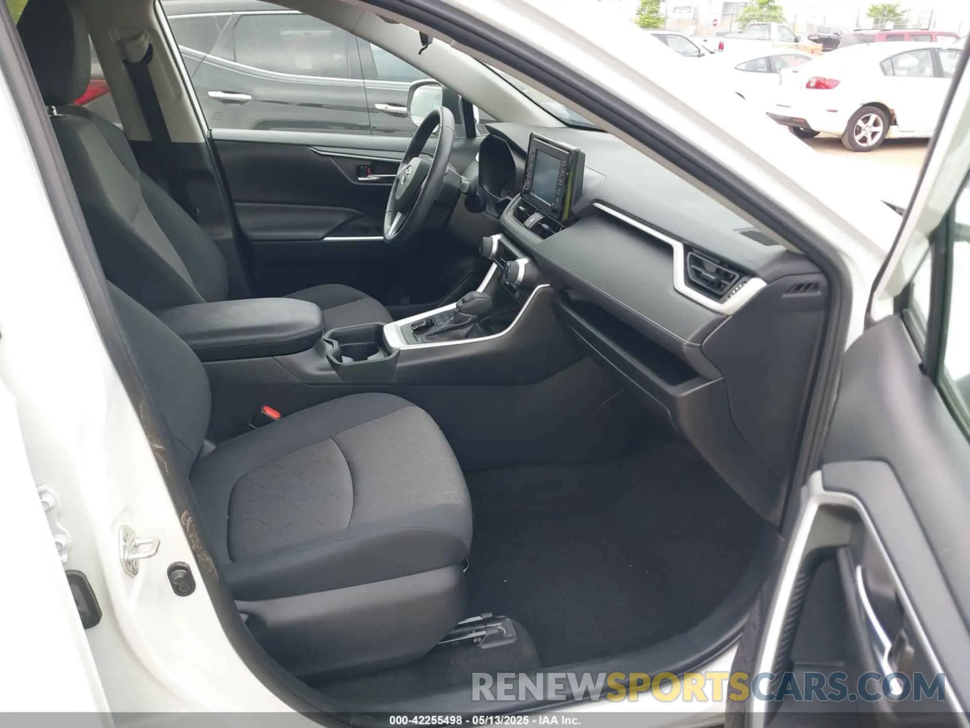 5 fotografías del automóvil dañado 2T3P1RFV6KW081863 TOYOTA RAV4 2019