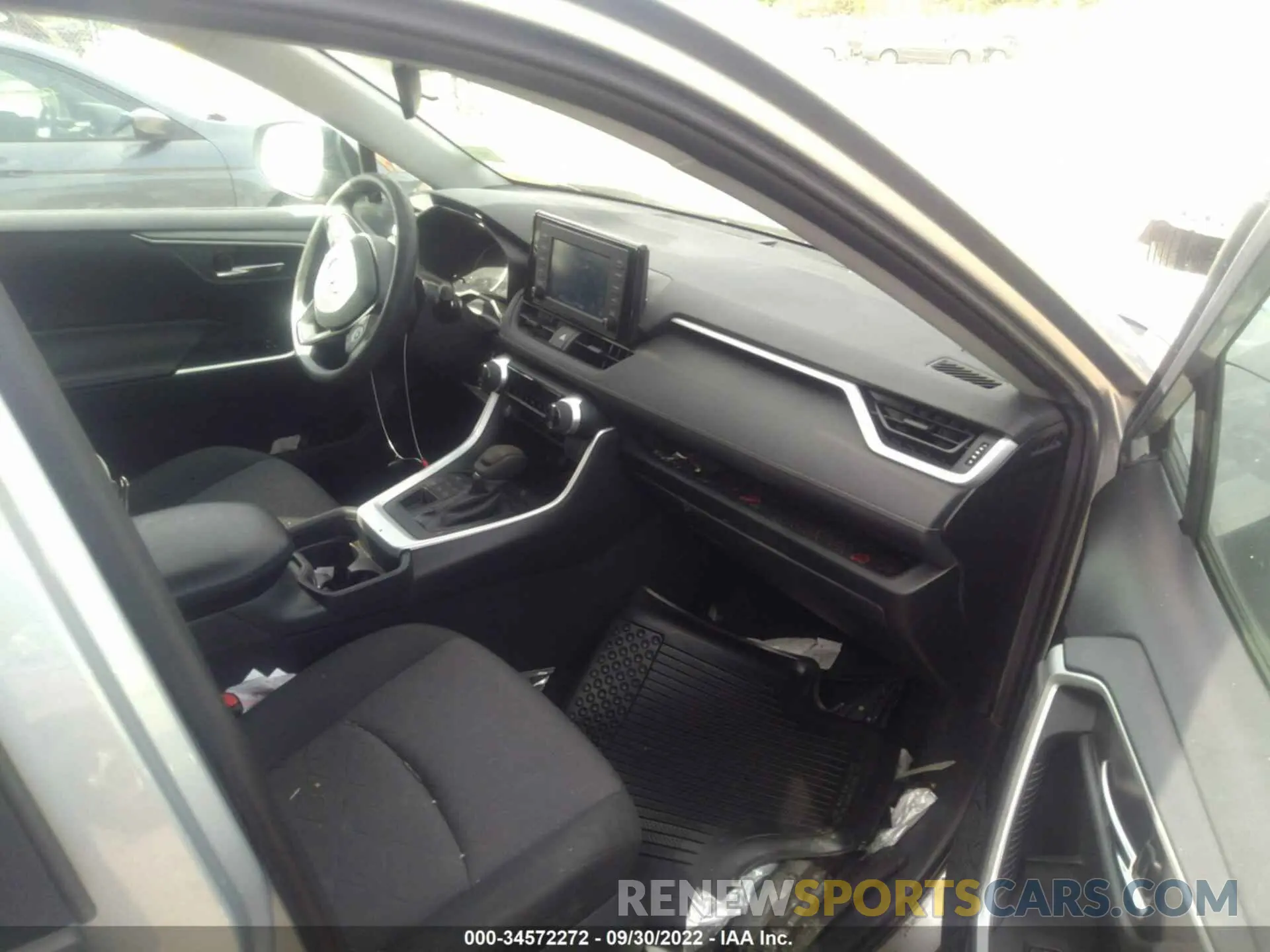 5 fotografías del automóvil dañado 2T3P1RFV7KC044094 TOYOTA RAV4 2019