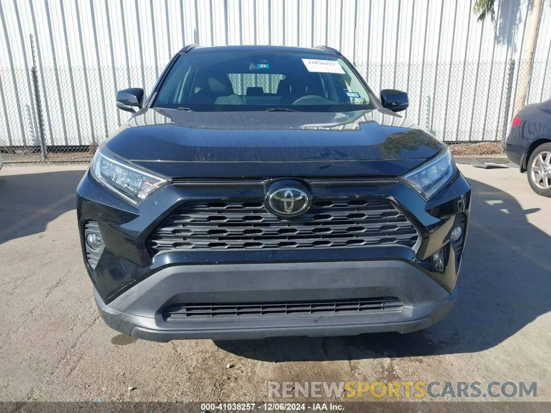 12 fotografías del automóvil dañado 2T3P1RFV7KW032025 TOYOTA RAV4 2019