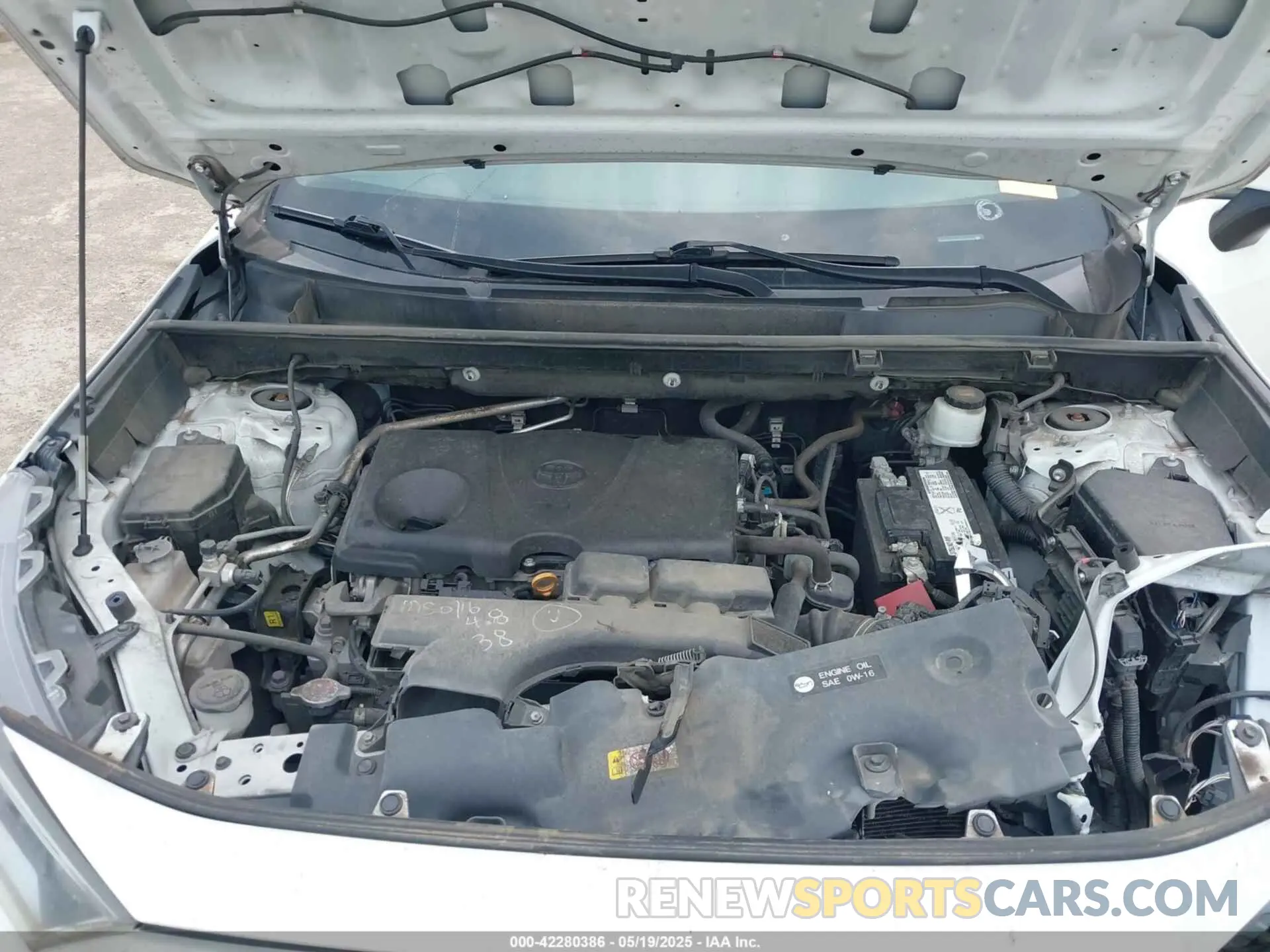 10 fotografías del automóvil dañado 2T3P1RFV8KW040053 TOYOTA RAV4 2019