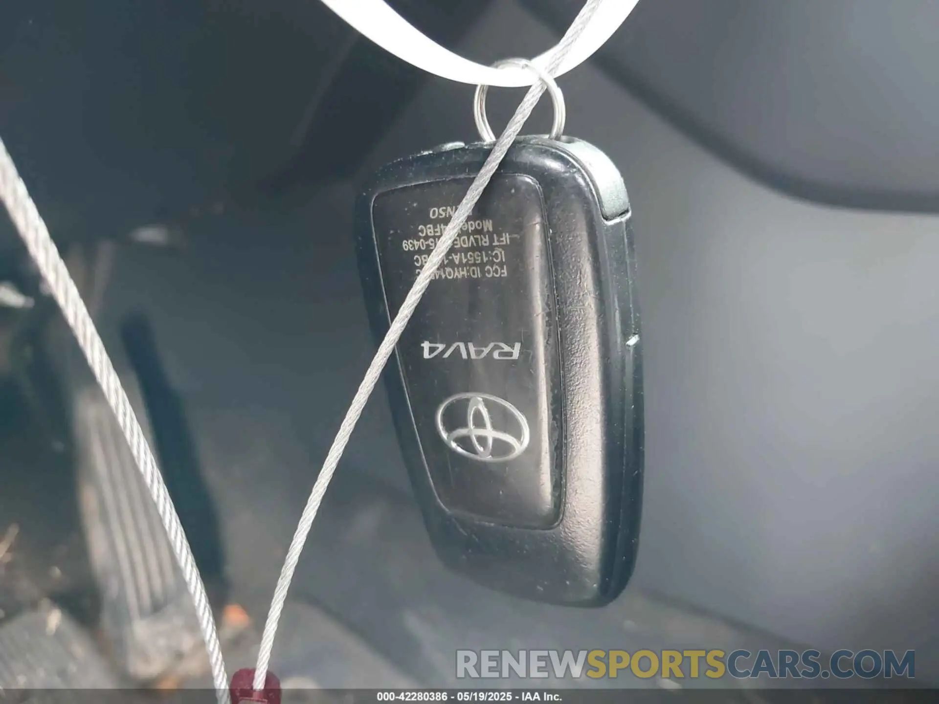 11 fotografías del automóvil dañado 2T3P1RFV8KW040053 TOYOTA RAV4 2019