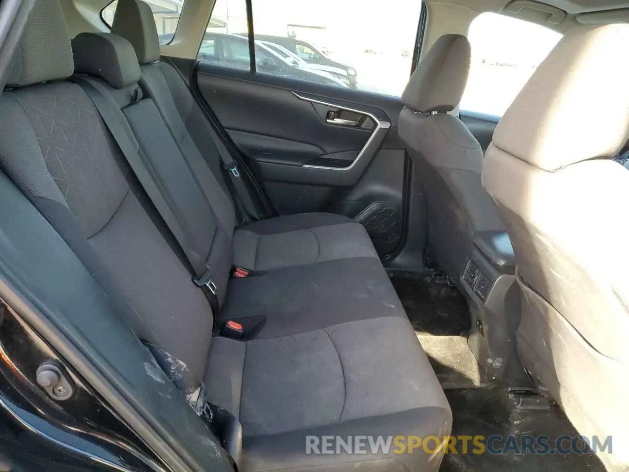 11 fotografías del automóvil dañado 2T3P1RFV9KC016863 TOYOTA RAV4 2019