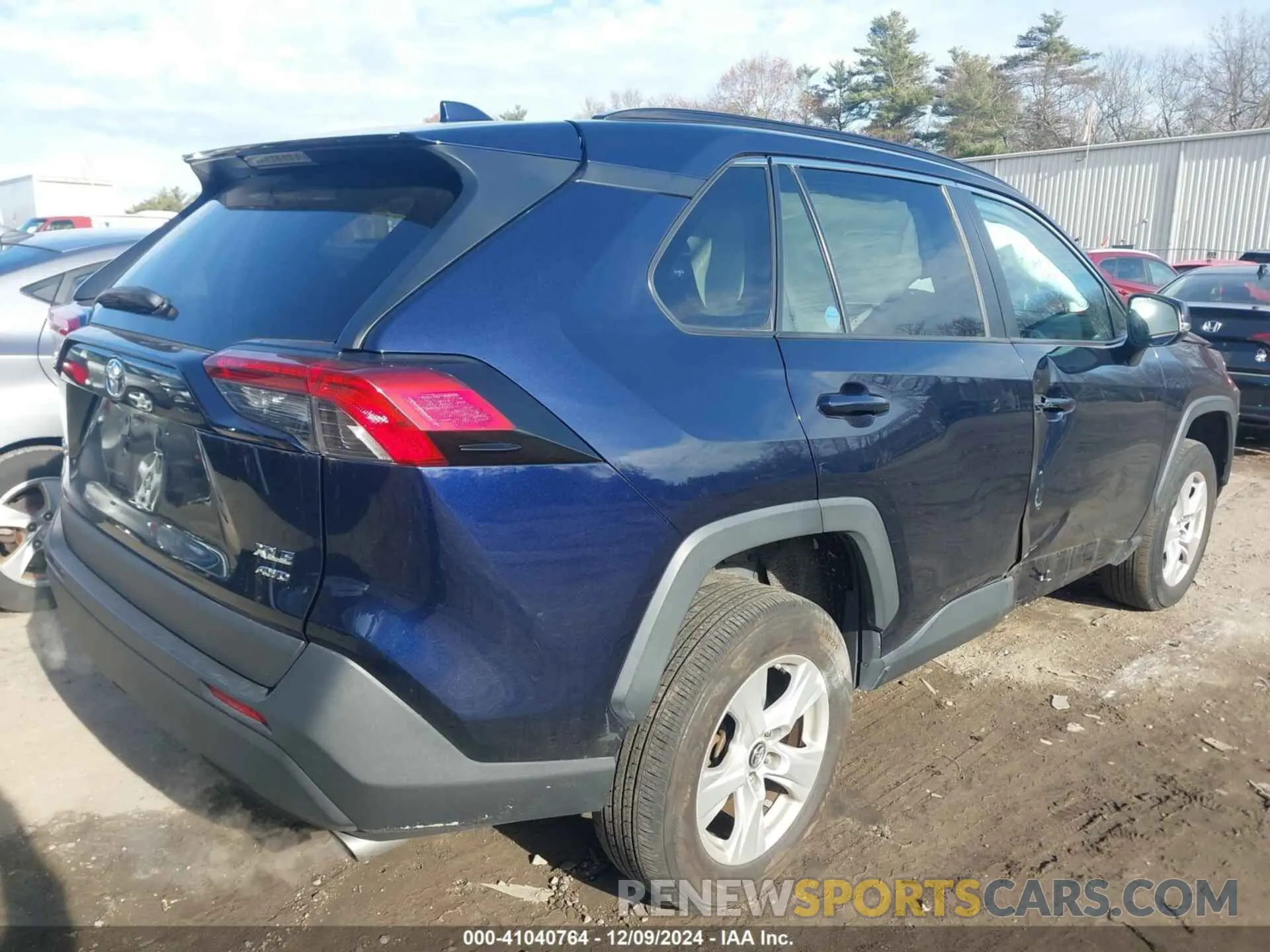 4 fotografías del automóvil dañado 2T3P1RFV9KC027426 TOYOTA RAV4 2019