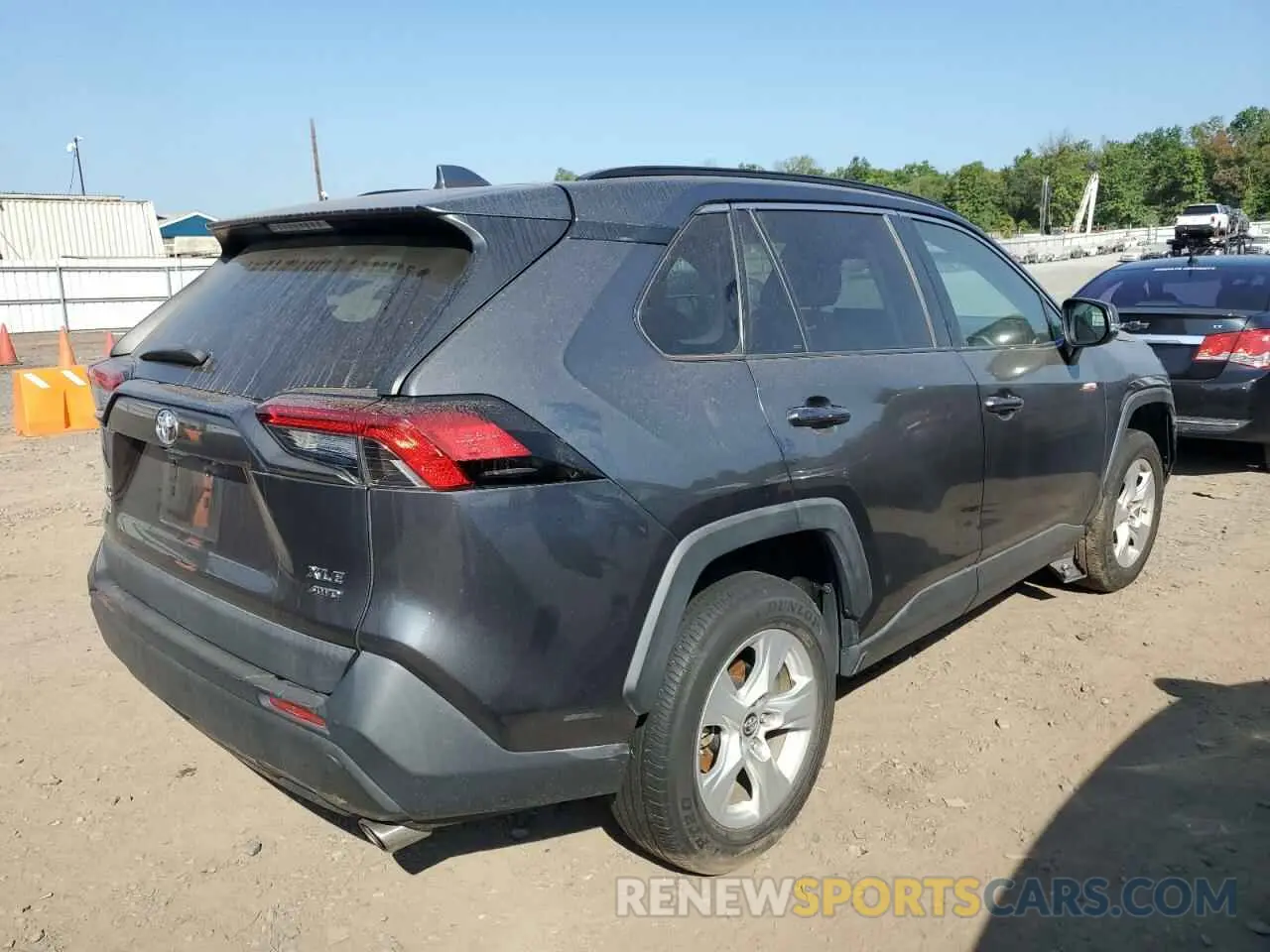 3 fotografías del automóvil dañado 2T3P1RFV9KC034604 TOYOTA RAV4 2019