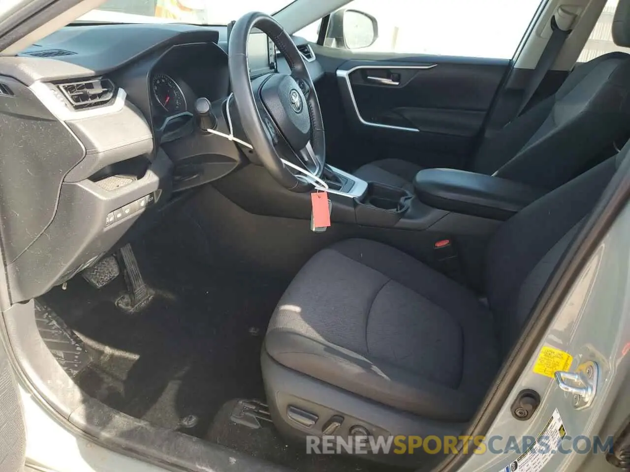 7 fotografías del automóvil dañado 2T3P1RFV9KC050530 TOYOTA RAV4 2019