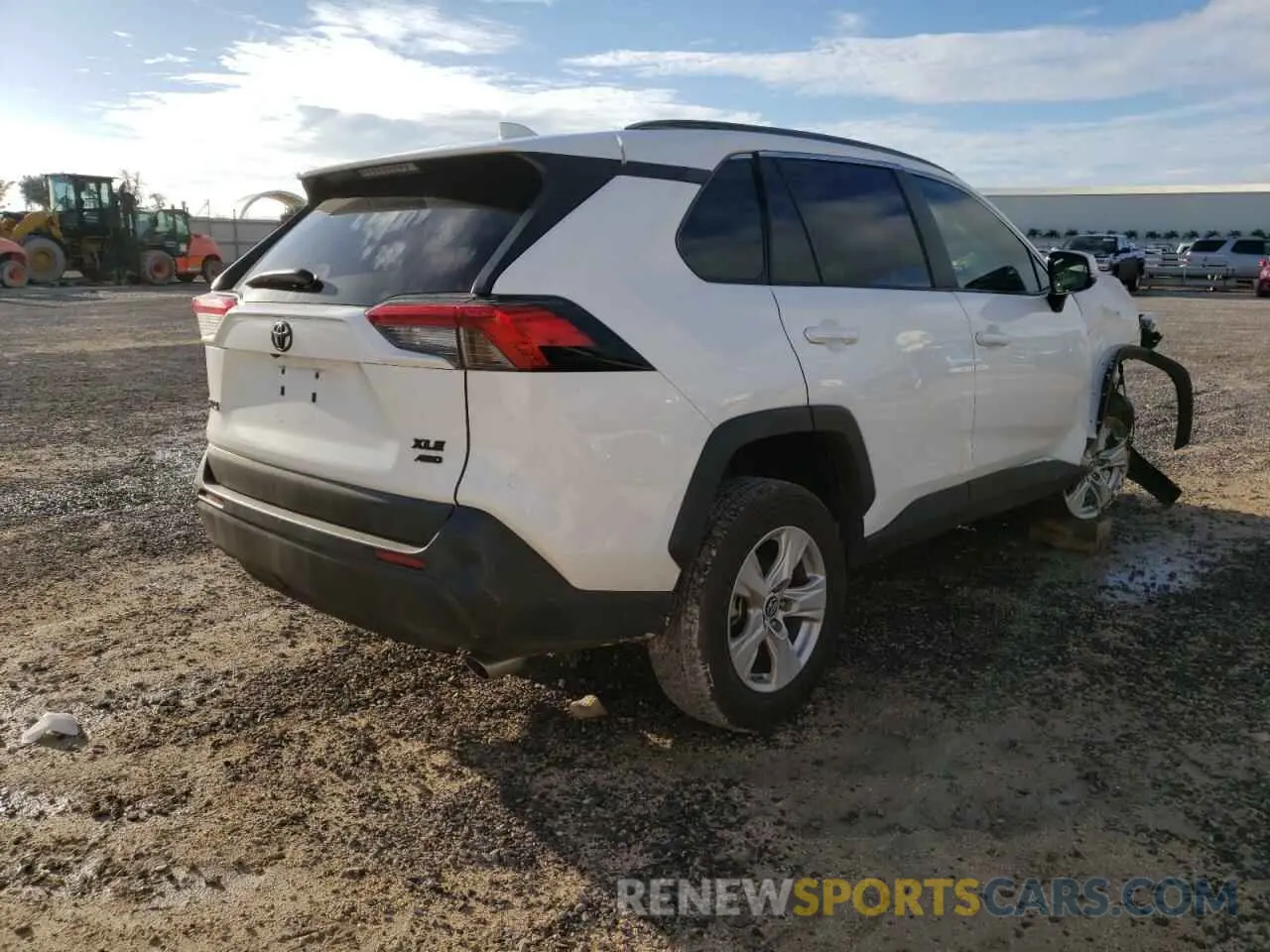 4 fotografías del automóvil dañado 2T3P1RFV9KW068539 TOYOTA RAV4 2019