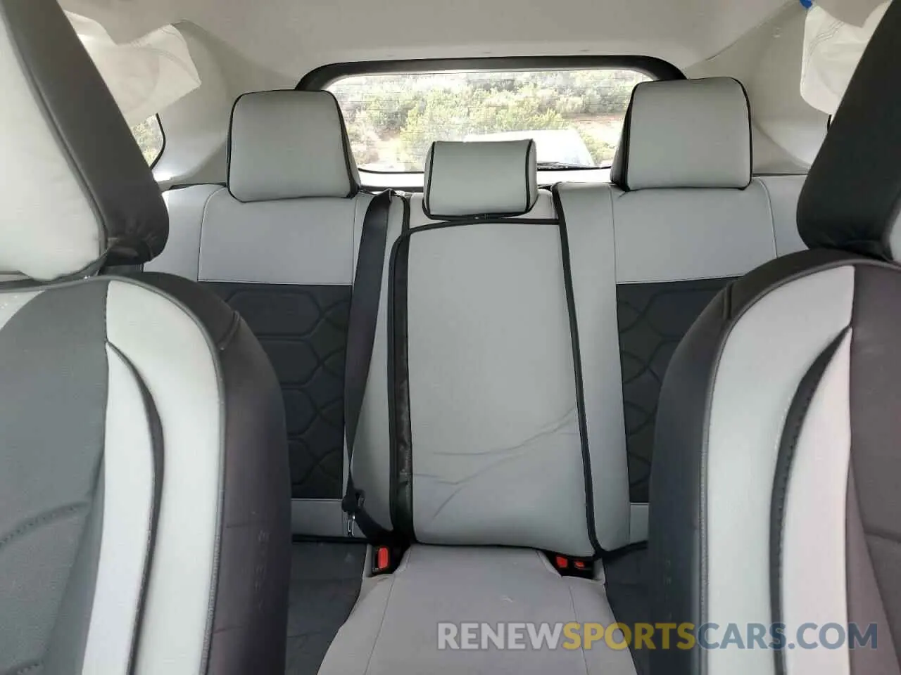 10 fotografías del automóvil dañado 2T3P1RFV9KW081579 TOYOTA RAV4 2019