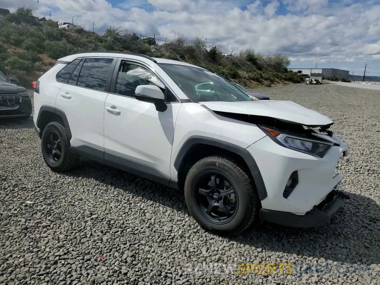 4 fotografías del automóvil dañado 2T3P1RFV9KW081579 TOYOTA RAV4 2019