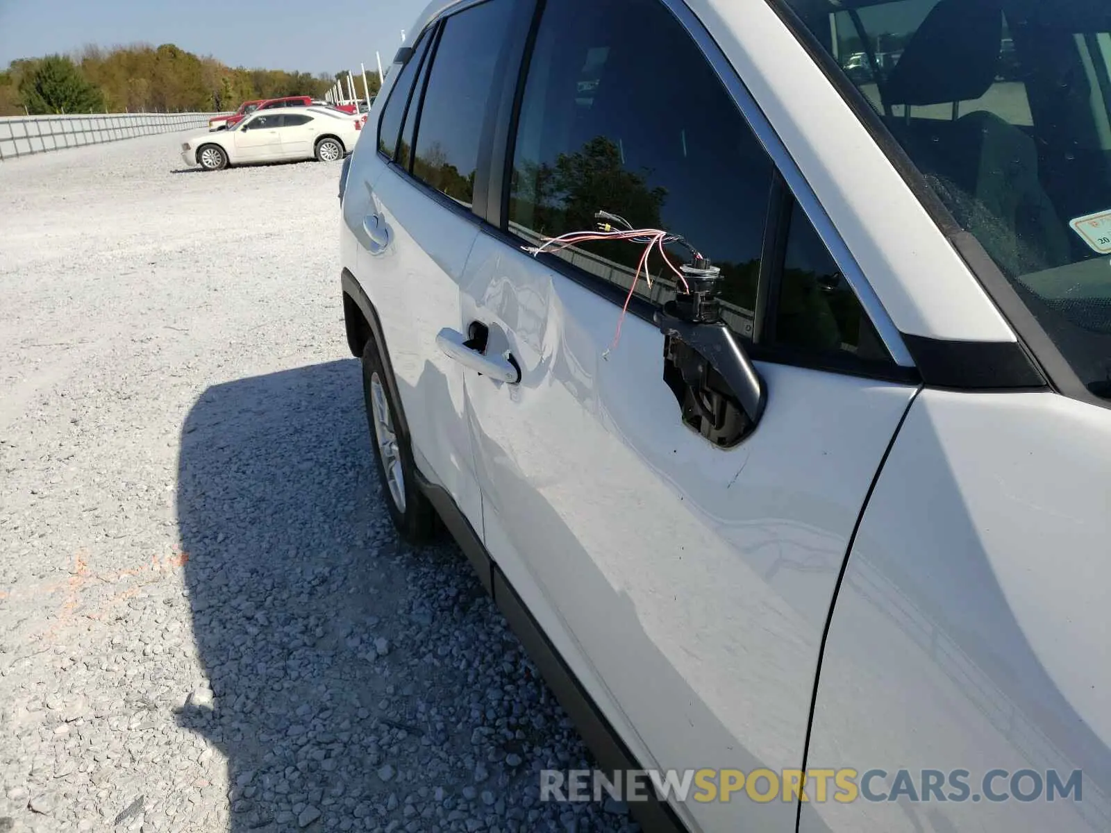 9 fotografías del automóvil dañado 2T3P1RFVXKC003250 TOYOTA RAV4 2019