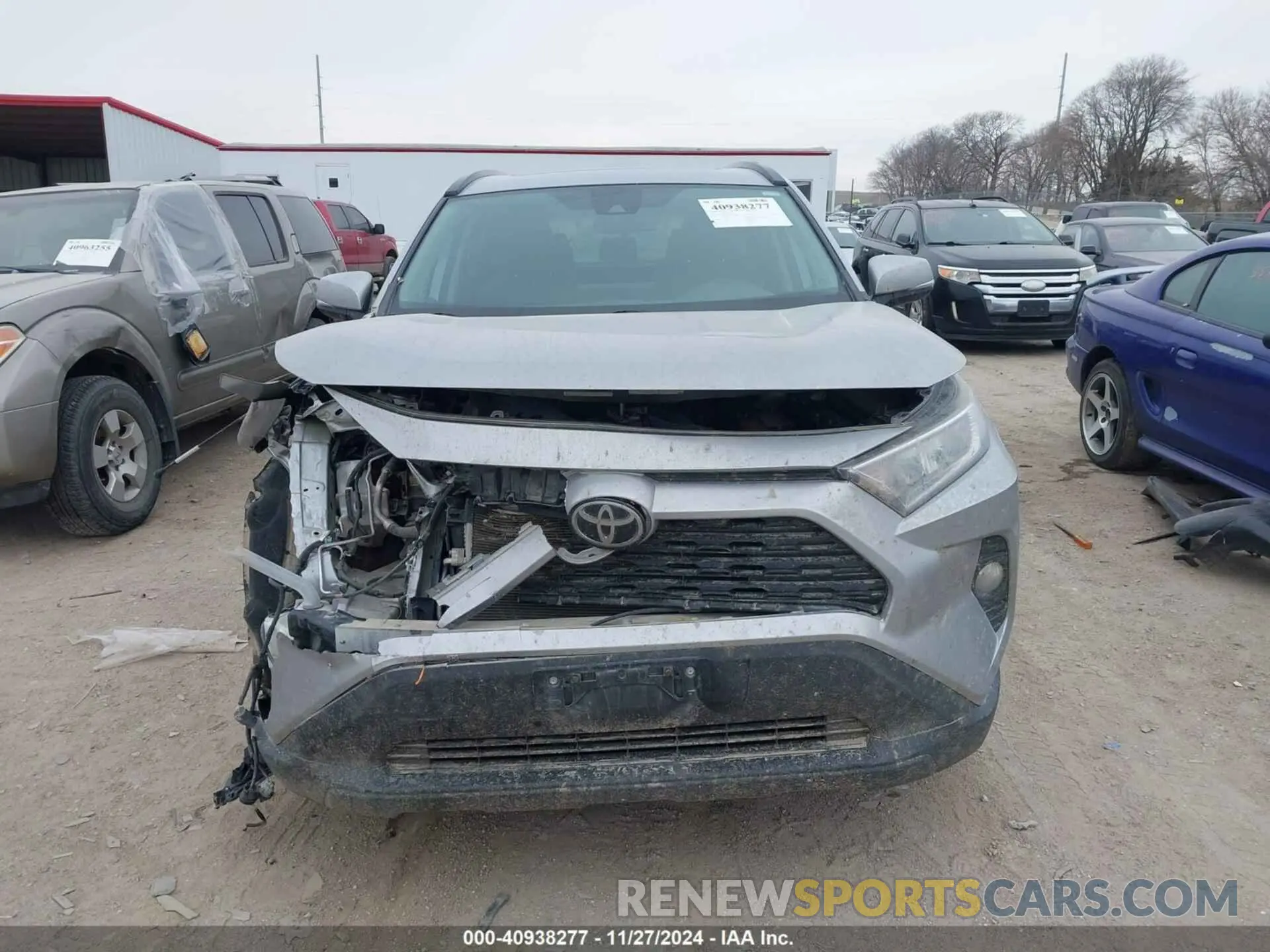 11 fotografías del automóvil dañado 2T3P1RFVXKC003474 TOYOTA RAV4 2019