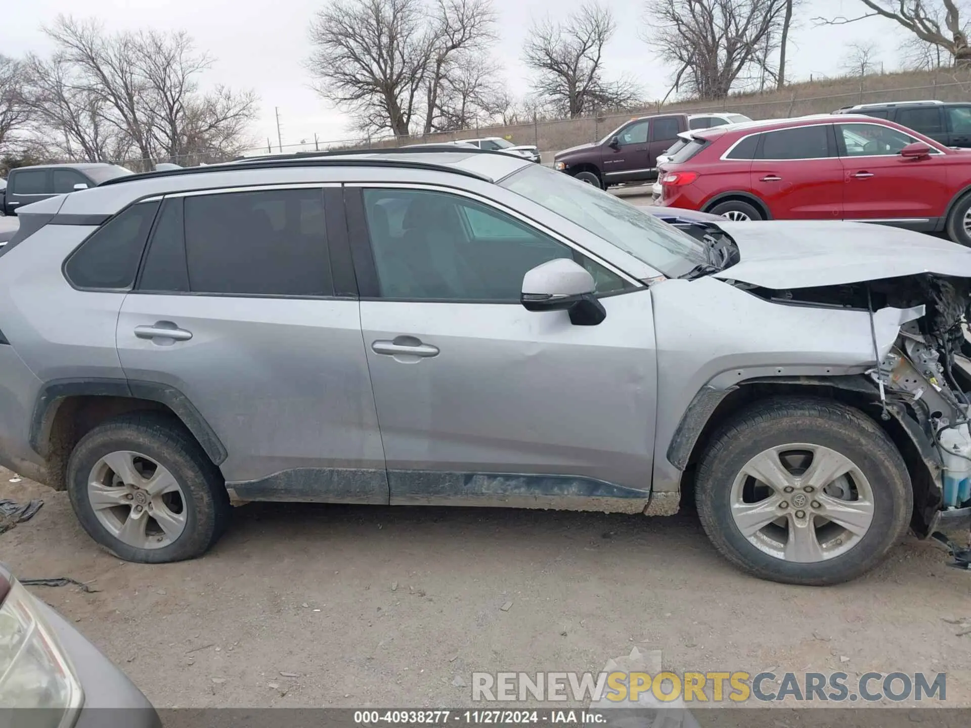 12 fotografías del automóvil dañado 2T3P1RFVXKC003474 TOYOTA RAV4 2019