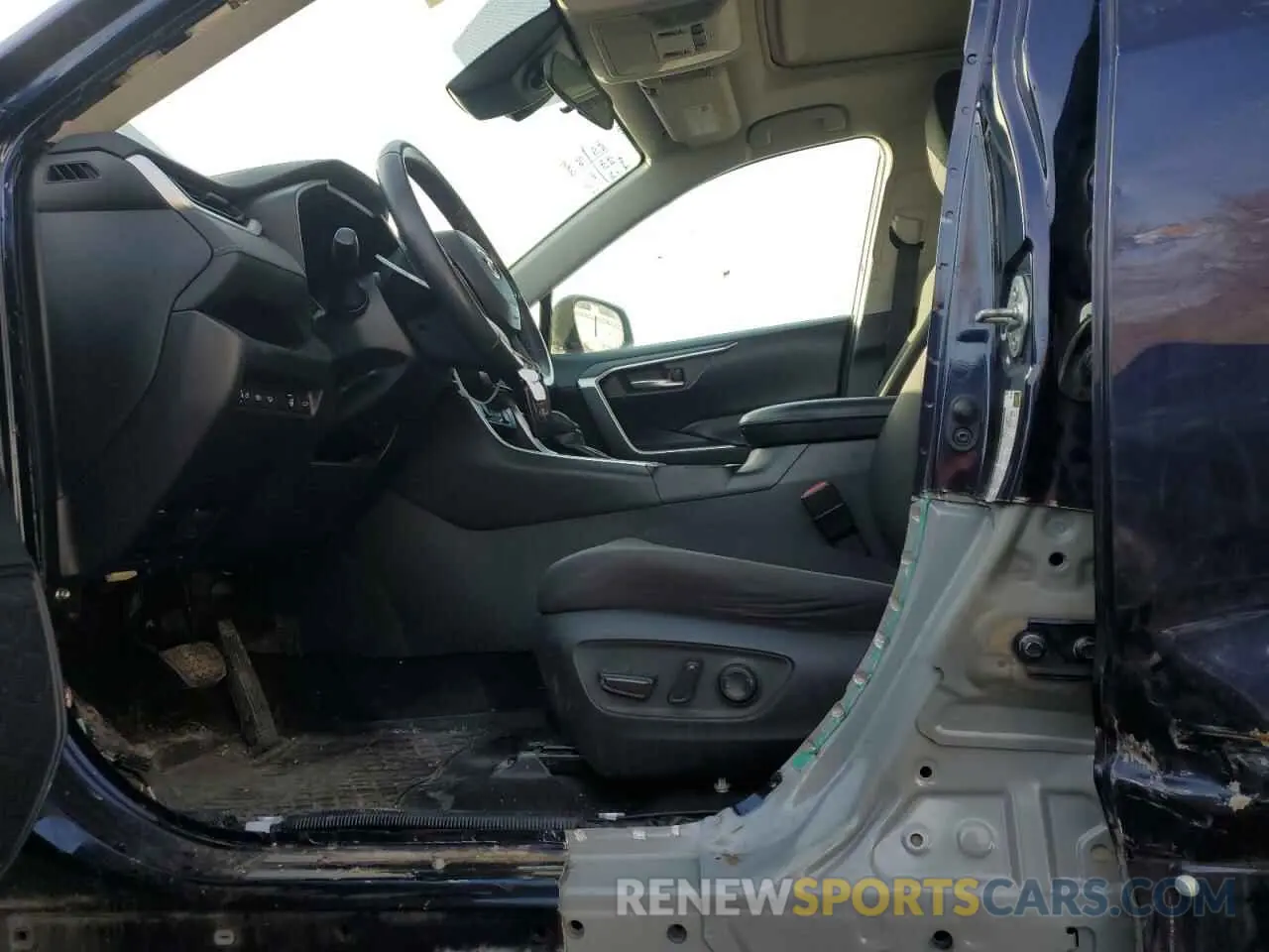 7 fotografías del automóvil dañado 2T3R1RFV0KW068860 TOYOTA RAV4 2019