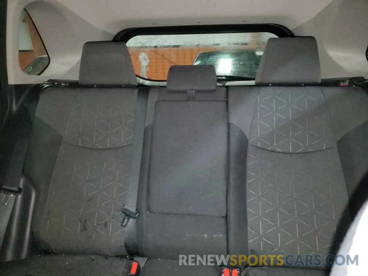 10 fotografías del automóvil dañado 2T3R1RFV8KC017463 TOYOTA RAV4 2019