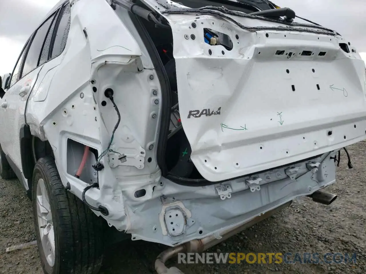9 fotografías del automóvil dañado 2T3RWRFV0KW008854 TOYOTA RAV4 2019