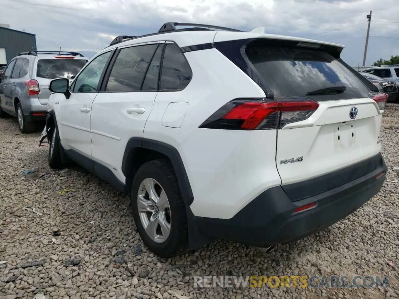 3 fotografías del automóvil dañado 2T3RWRFV0KW016520 TOYOTA RAV4 2019