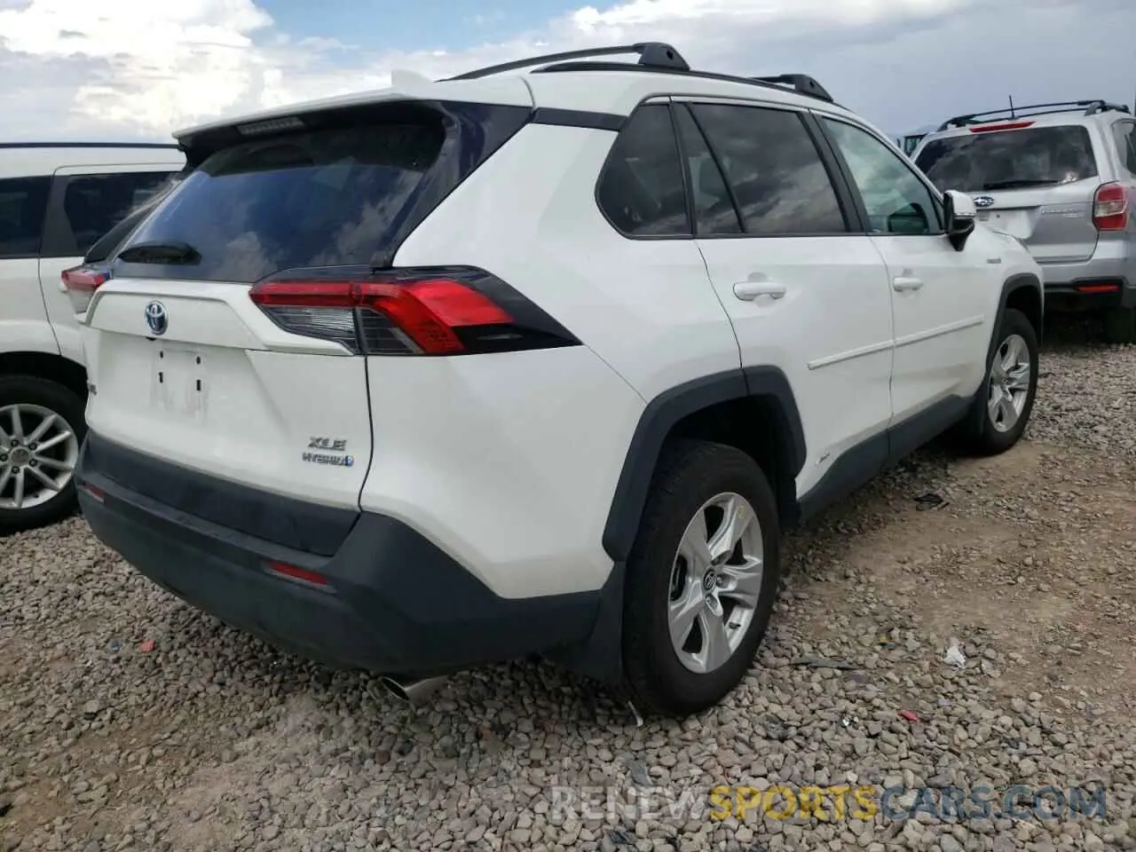 4 fotografías del automóvil dañado 2T3RWRFV0KW016520 TOYOTA RAV4 2019
