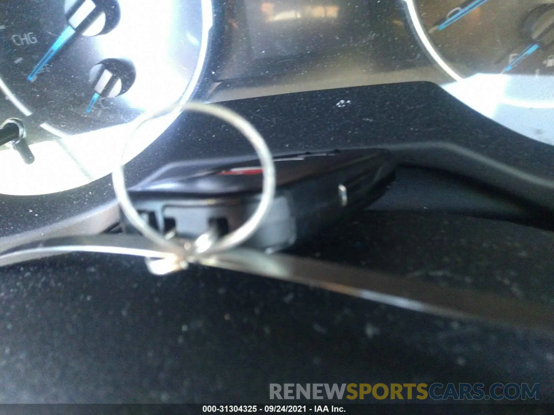 11 fotografías del automóvil dañado 2T3RWRFV0KW023564 TOYOTA RAV4 2019