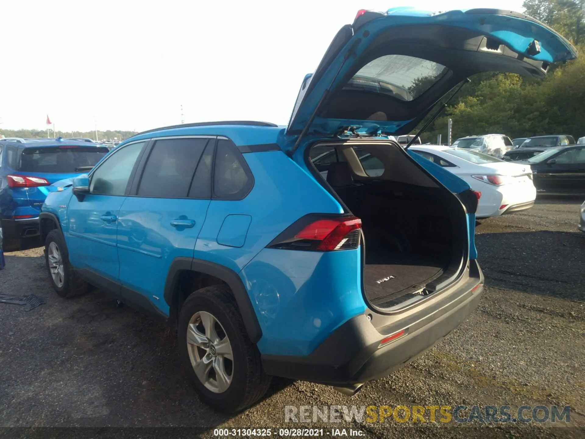 3 fotografías del automóvil dañado 2T3RWRFV0KW023564 TOYOTA RAV4 2019