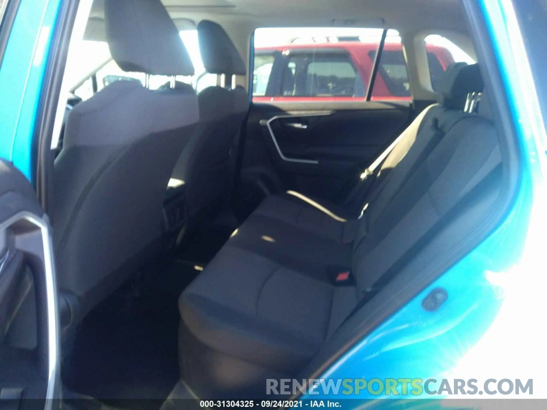 8 fotografías del automóvil dañado 2T3RWRFV0KW023564 TOYOTA RAV4 2019