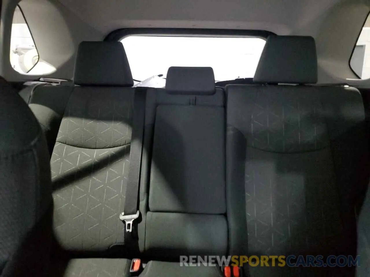 10 fotografías del automóvil dañado 2T3RWRFV2KW009942 TOYOTA RAV4 2019