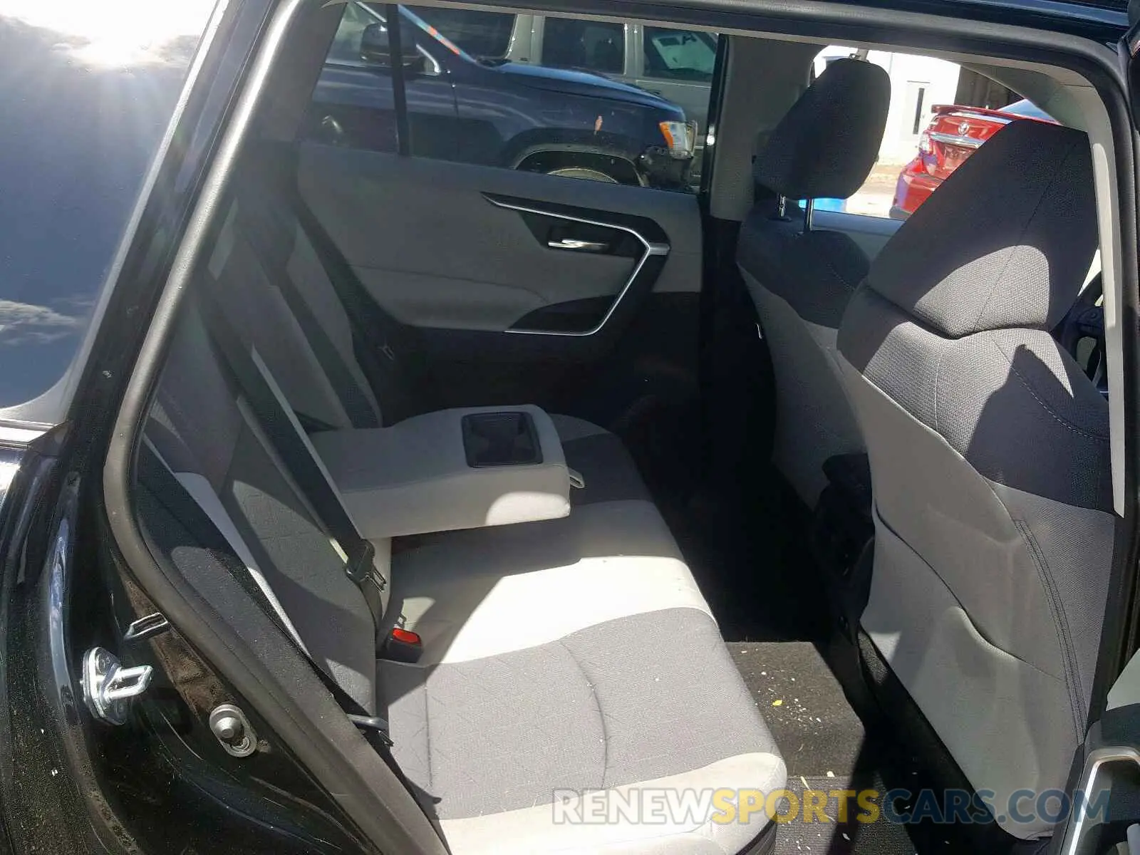 6 fotografías del automóvil dañado 2T3RWRFV2KW028474 TOYOTA RAV4 2019
