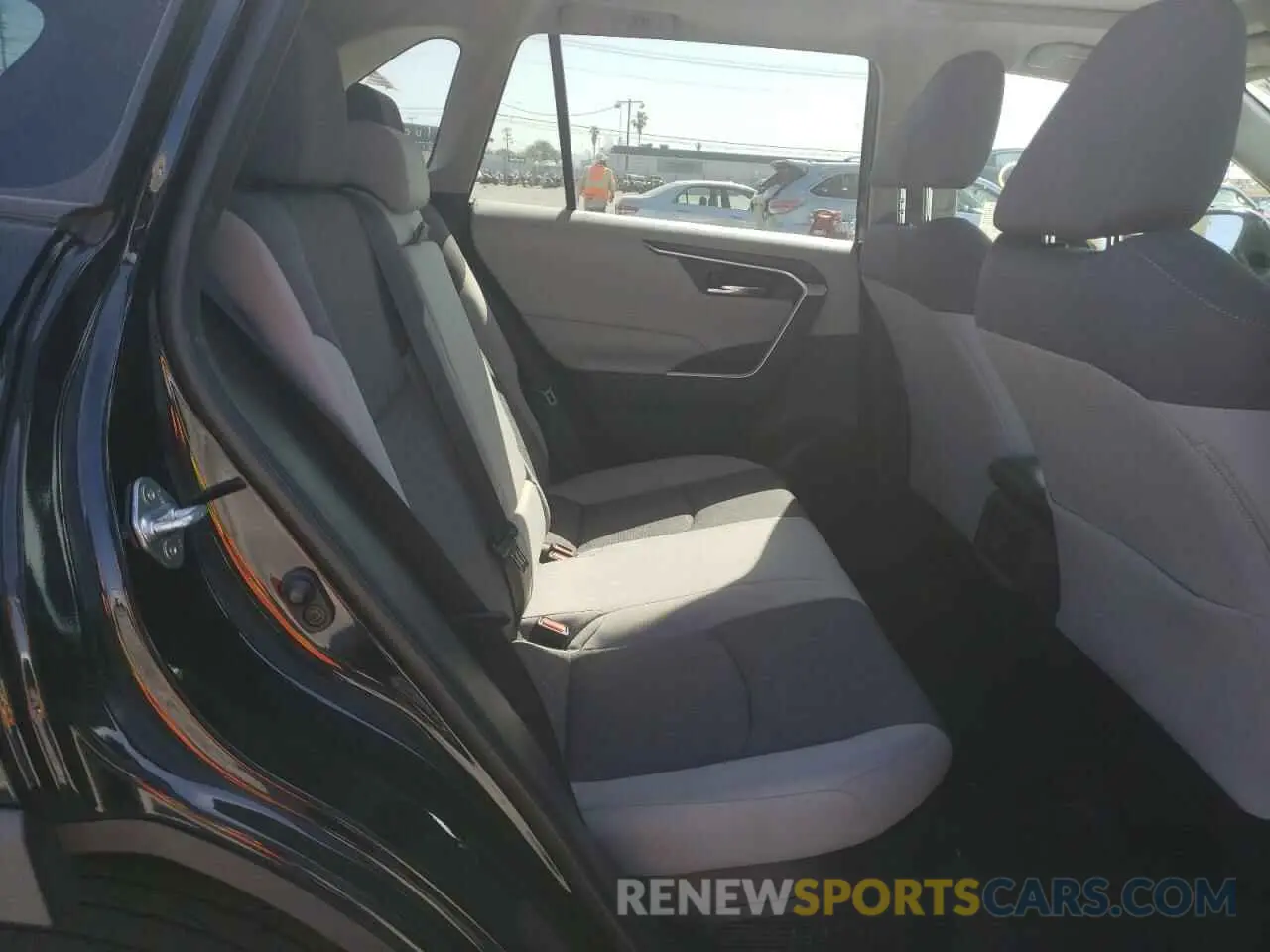 6 fotografías del automóvil dañado 2T3RWRFV2KW041709 TOYOTA RAV4 2019