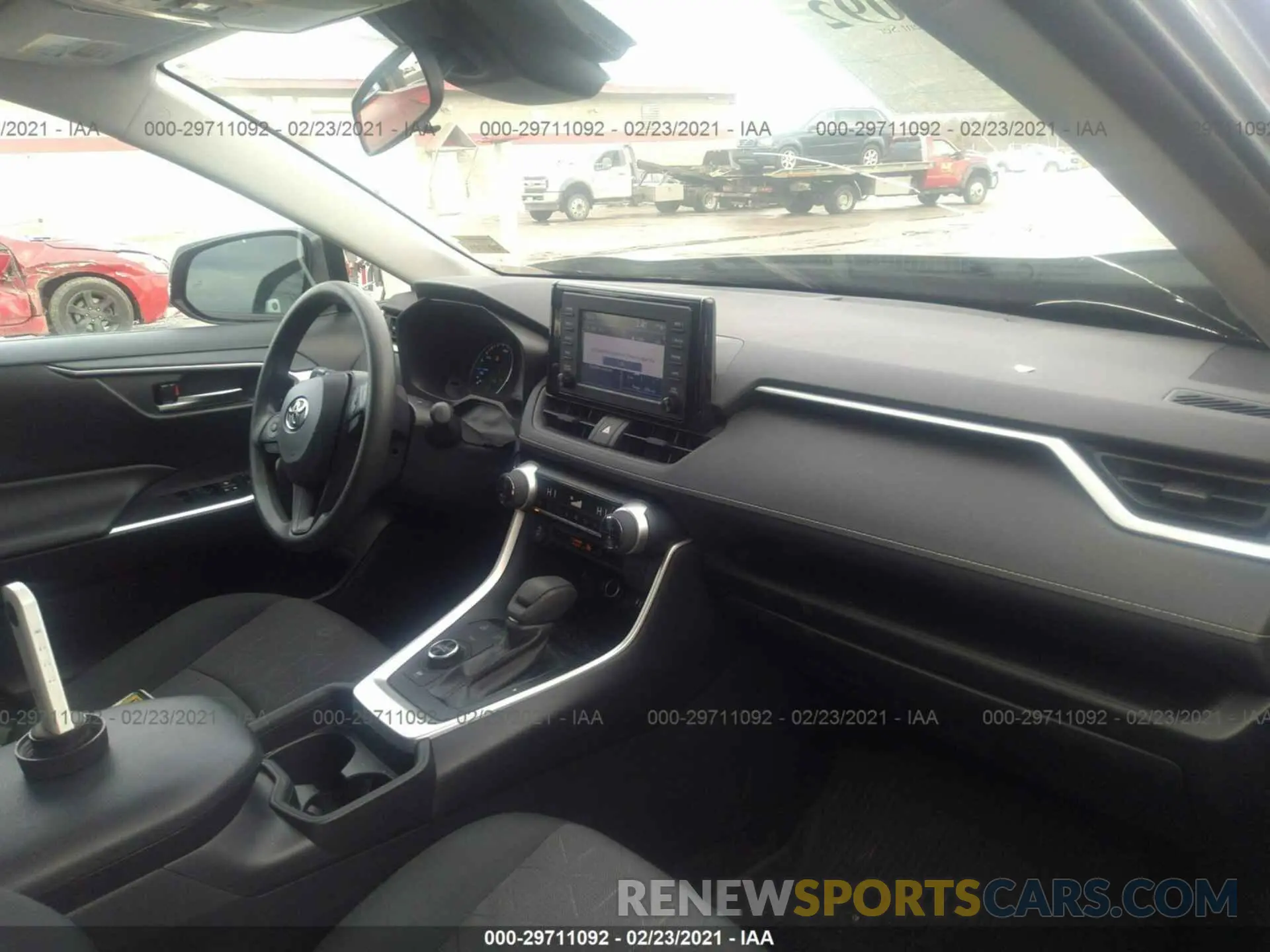 5 fotografías del automóvil dañado 2T3RWRFV3KW009772 TOYOTA RAV4 2019