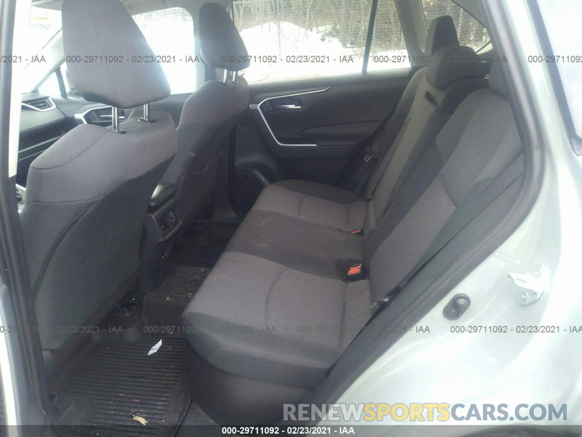 8 fotografías del automóvil dañado 2T3RWRFV3KW009772 TOYOTA RAV4 2019