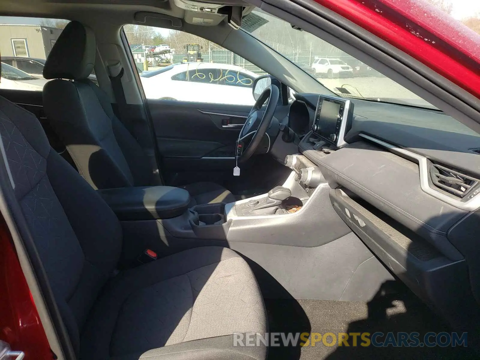 5 fotografías del automóvil dañado 2T3RWRFV7KW041043 TOYOTA RAV4 2019