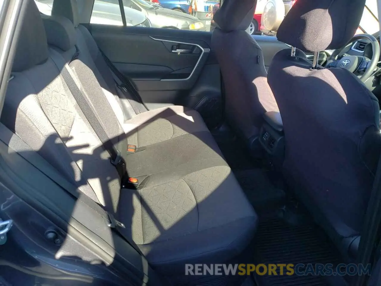 6 fotografías del automóvil dañado 2T3RWRFV9KW018329 TOYOTA RAV4 2019