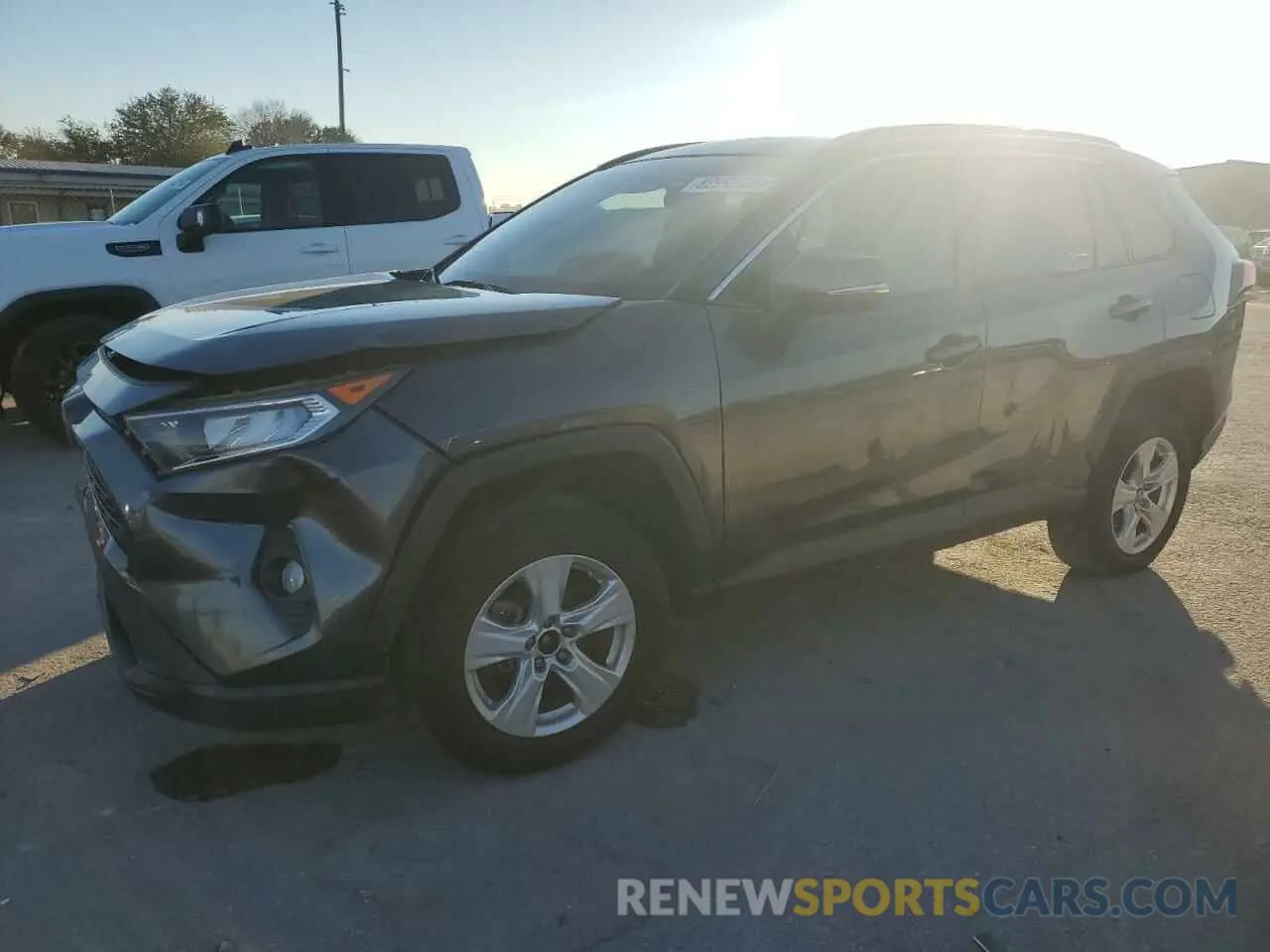 1 fotografías del automóvil dañado 2T3W1RFV0KC020585 TOYOTA RAV4 2019