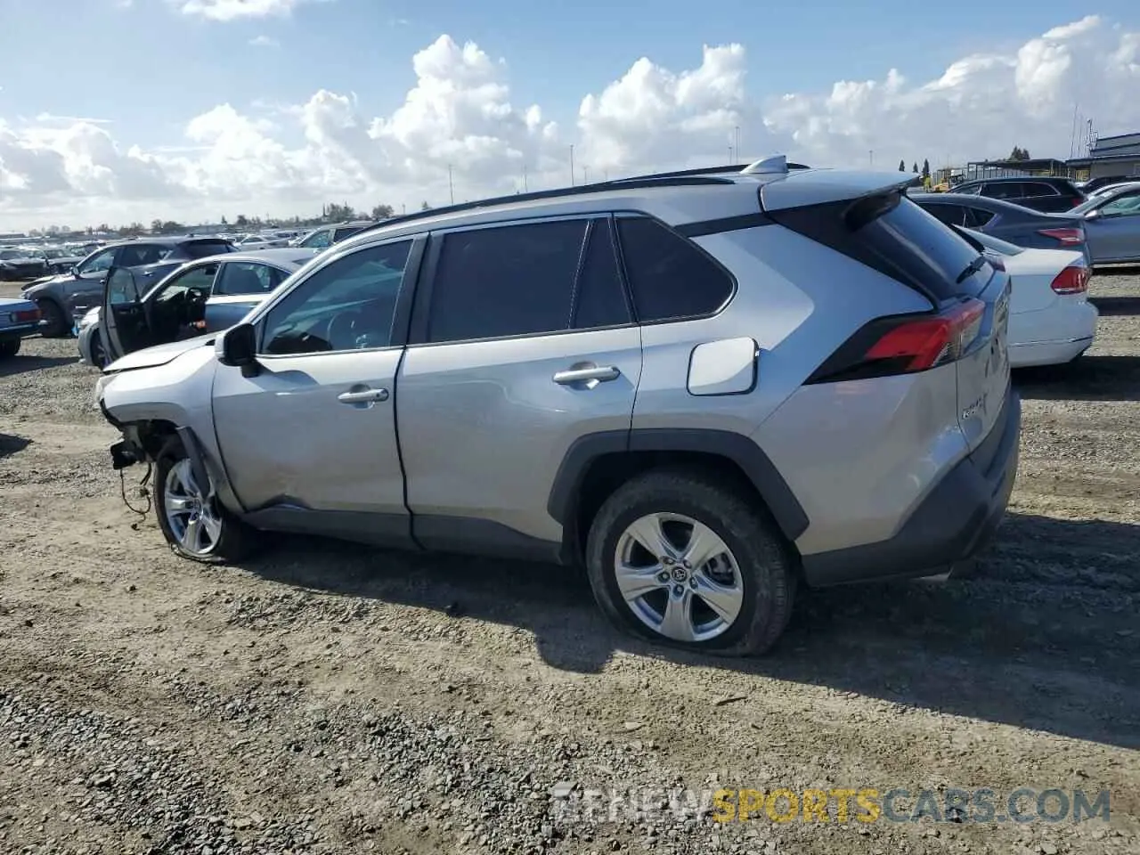 2 fotografías del automóvil dañado 2T3W1RFV0KW036705 TOYOTA RAV4 2019