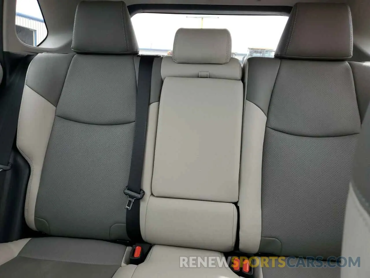 10 fotografías del automóvil dañado 2T3W1RFV1KC030428 TOYOTA RAV4 2019
