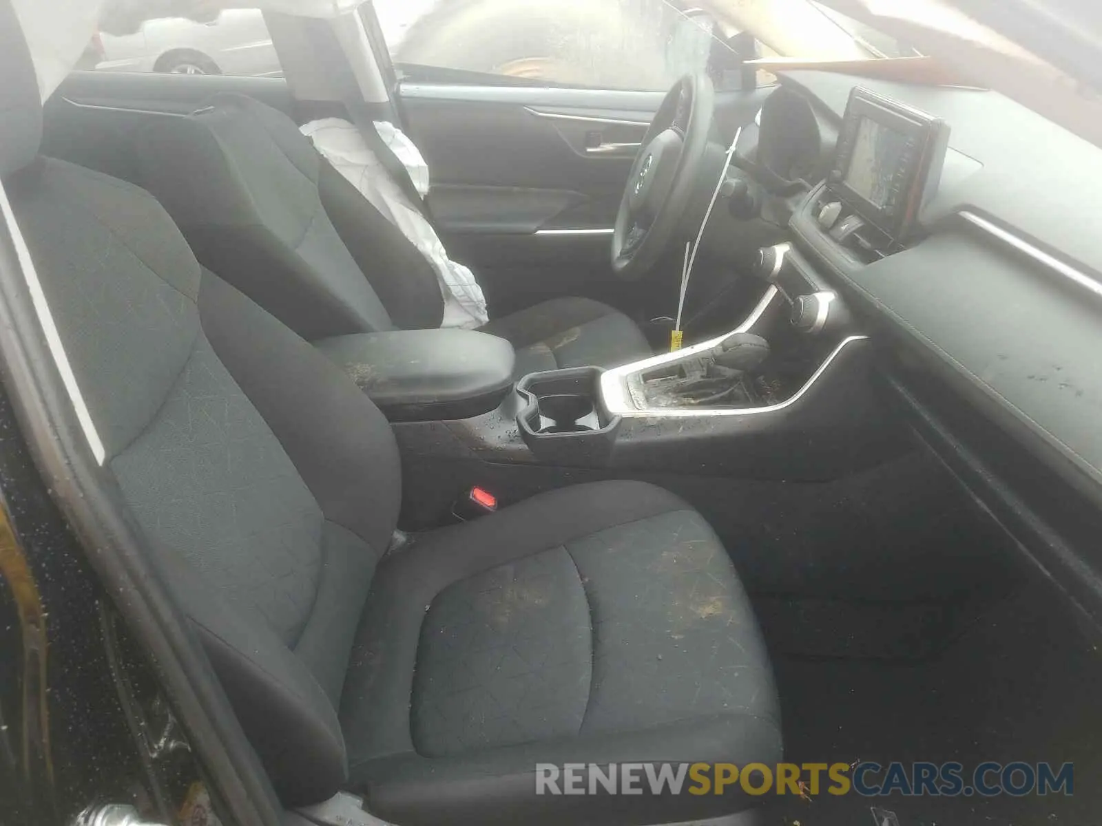 5 fotografías del automóvil dañado 2T3W1RFV1KW009030 TOYOTA RAV4 2019
